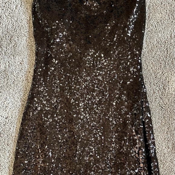 2 Windsor dresses - Picture 2 of 6